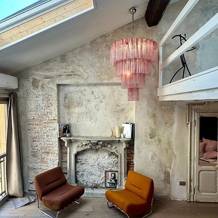 Charming And Design Attic Loft Central Milan In Coolest Area Navigli Ticinese Milão Exterior foto