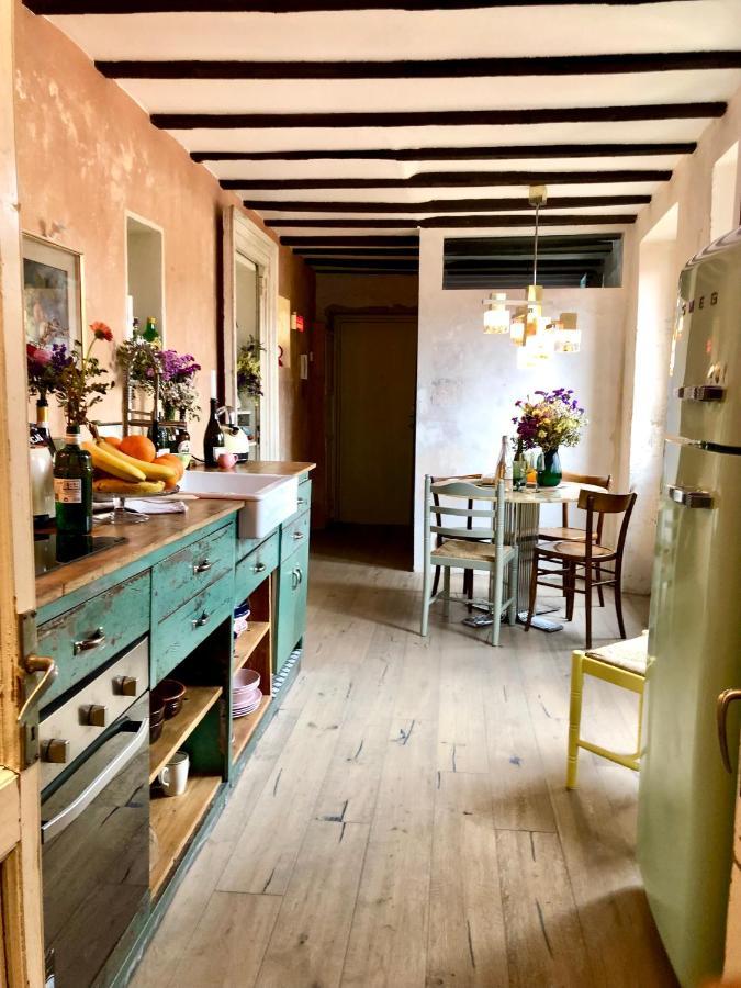 Charming And Design Attic Loft Central Milan In Coolest Area Navigli Ticinese Milão Exterior foto