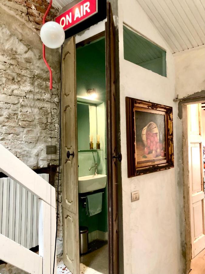 Charming And Design Attic Loft Central Milan In Coolest Area Navigli Ticinese Milão Exterior foto