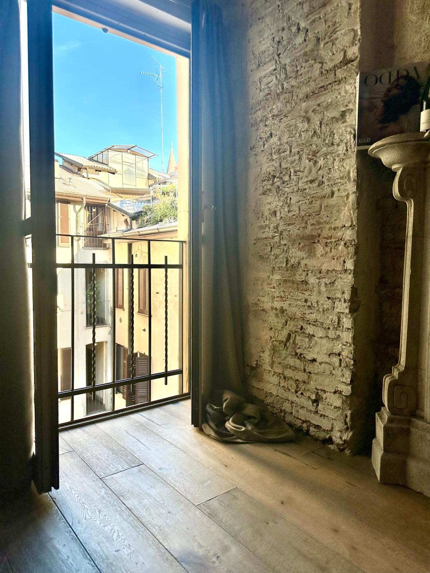 Charming And Design Attic Loft Central Milan In Coolest Area Navigli Ticinese Milão Exterior foto